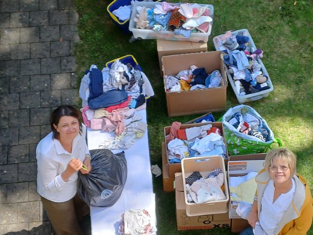 Erfolgreicher Baby-Kleider-Basar im SkF-Garten
